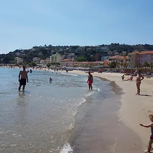 https://case-azzurro.hotelitalianriviera.com