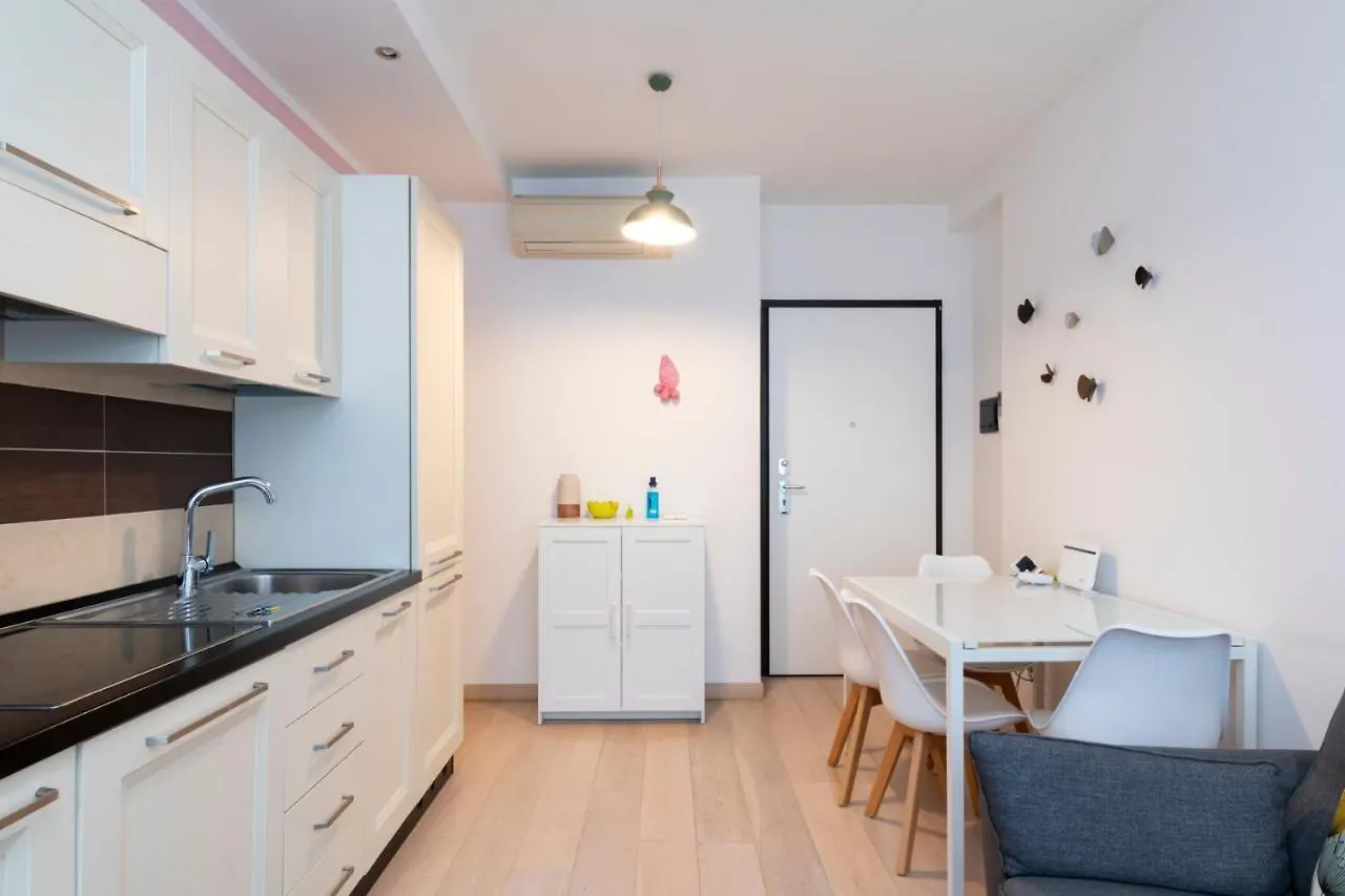 Luxury Apartment Near Bocconi Zamenhof 7 Milan