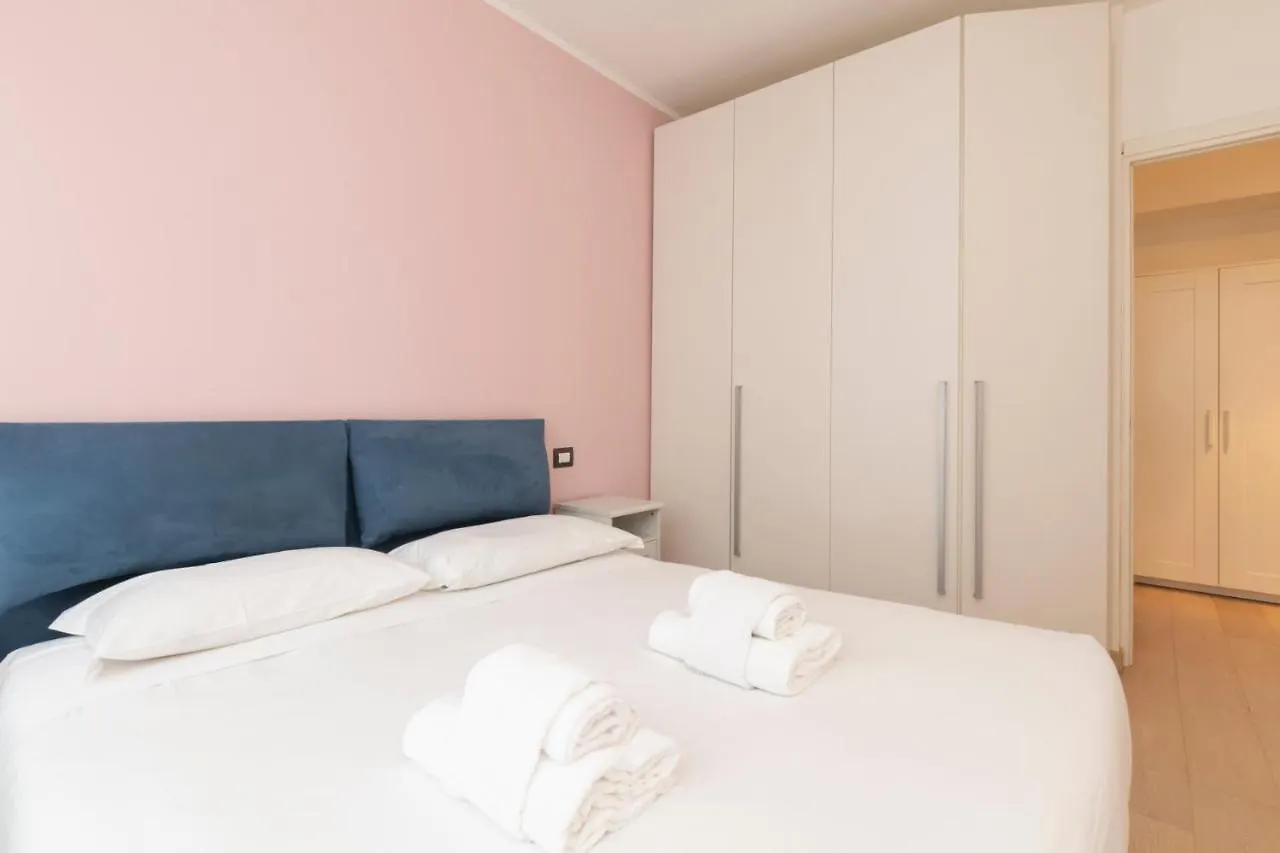 Luxury Apartment Near Bocconi Zamenhof 7 Milan Italy