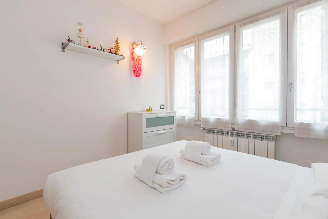 Luxury Apartment Near Bocconi Zamenhof 7 Milan Italy