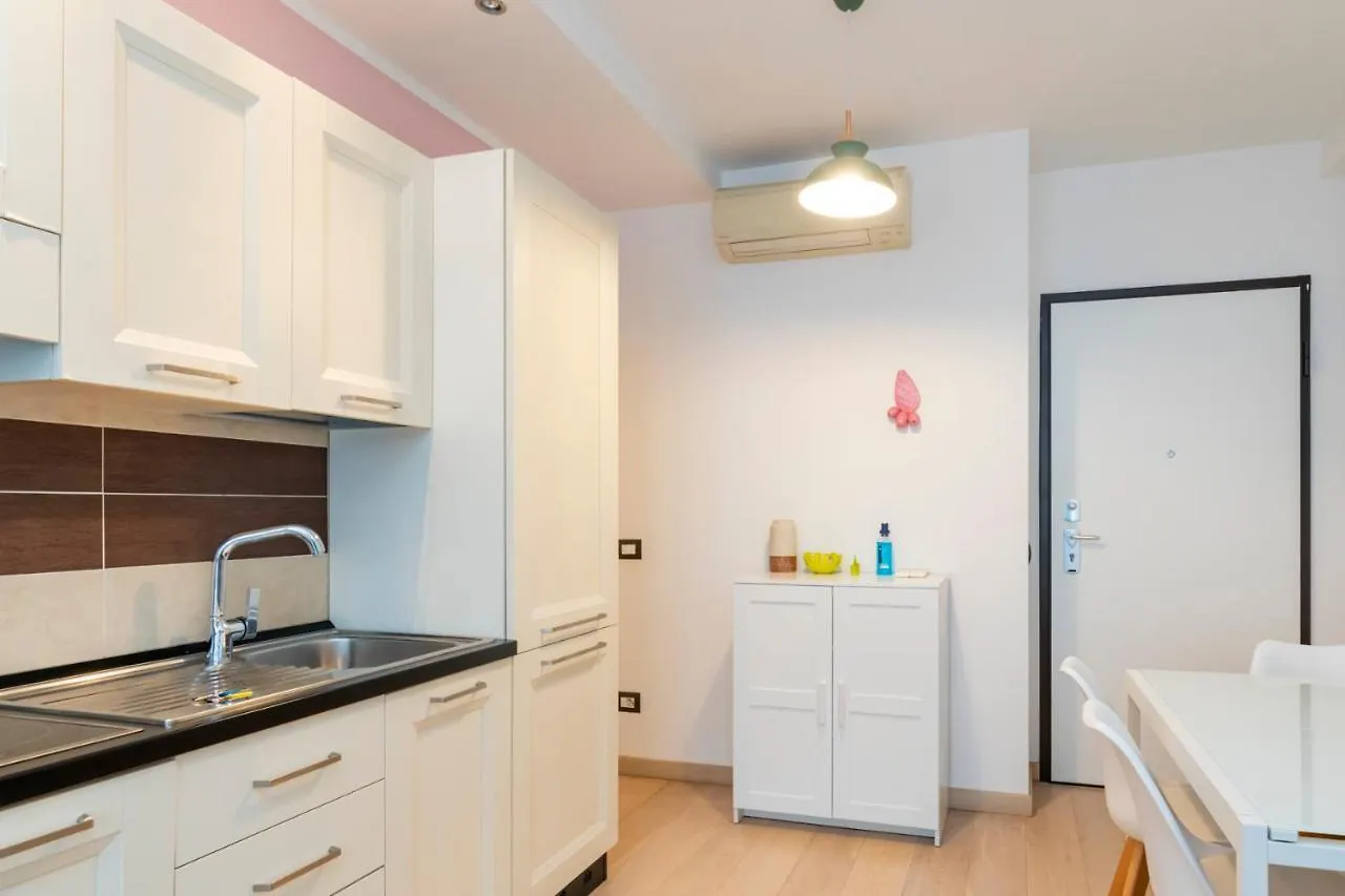Luxury Apartment Near Bocconi Zamenhof 7 Milan