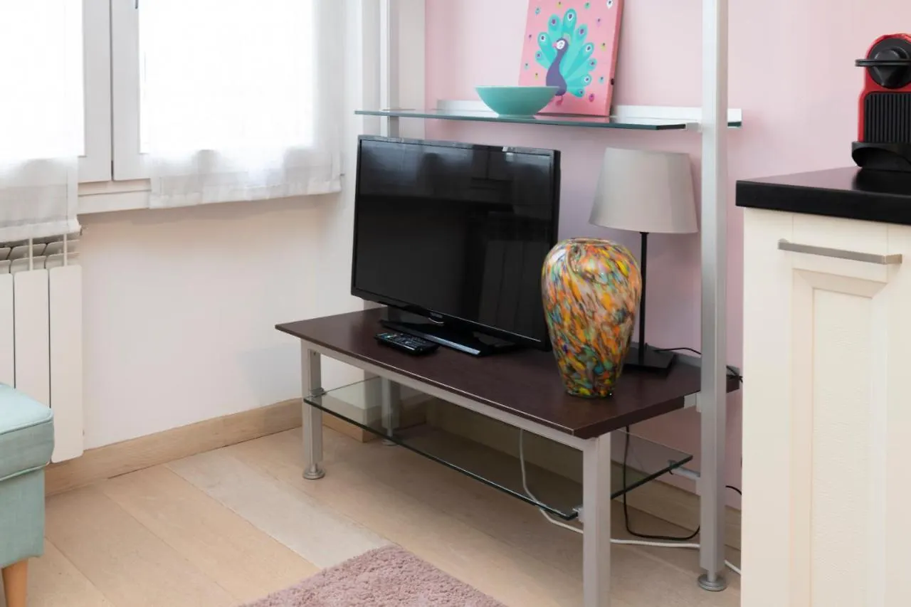 Luxury Apartment Near Bocconi Zamenhof 7 Milan